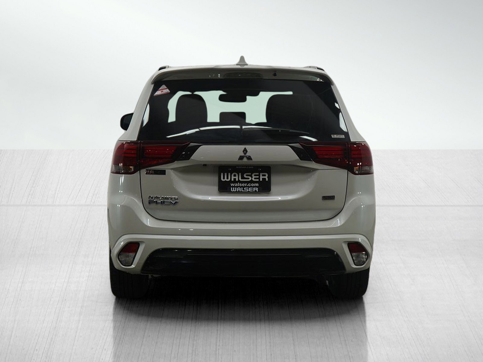 Used 2022 Mitsubishi Outlander LE image 4