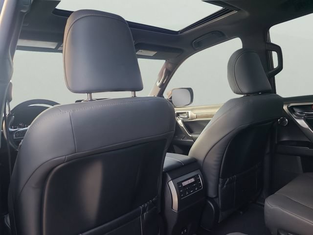 Used 2023 Lexus GX 460 Premium AWD/4WD image 9