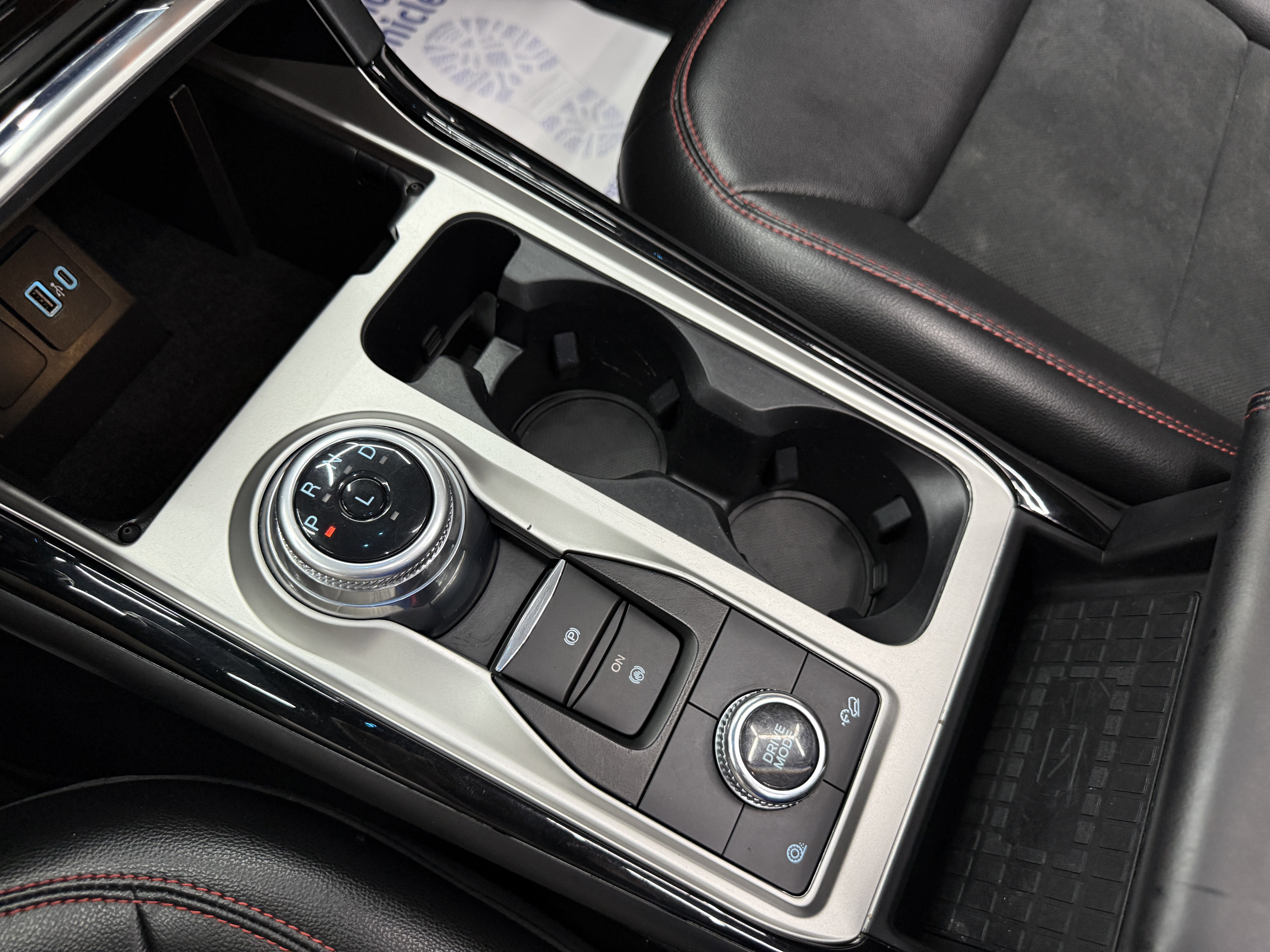 Used 2022 Ford Explorer ST-Line AWD/4WD image 19