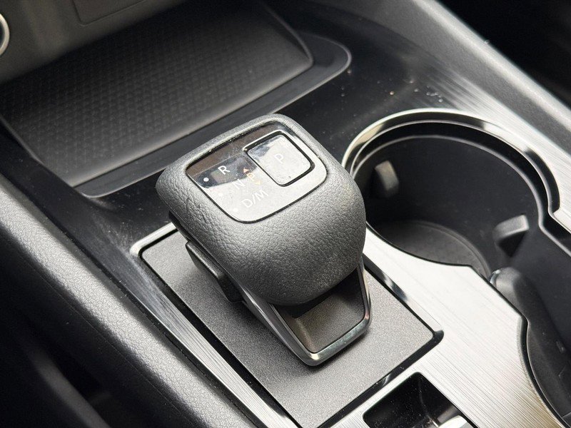 Used 2023 Nissan Rogue S AWD/4WD image 24