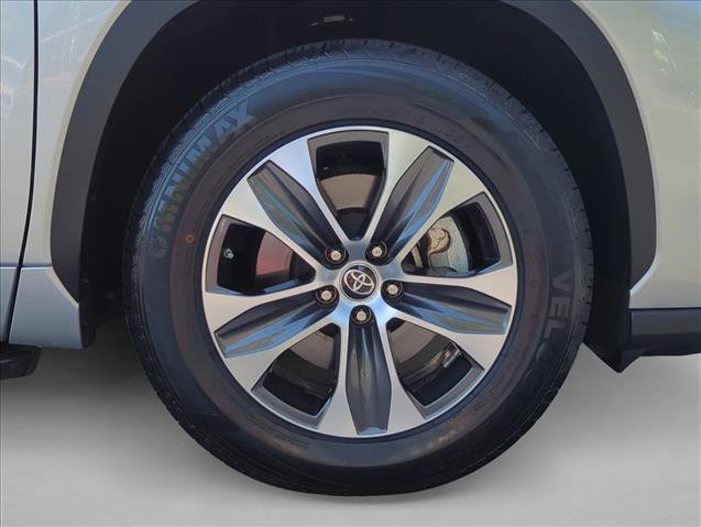 Certified 2022 Toyota Highlander XLE image 23