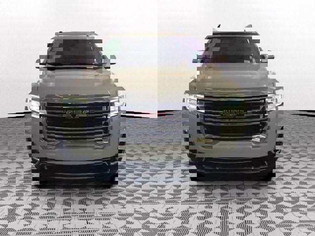 Used 2023 GMC Acadia SLT image 2