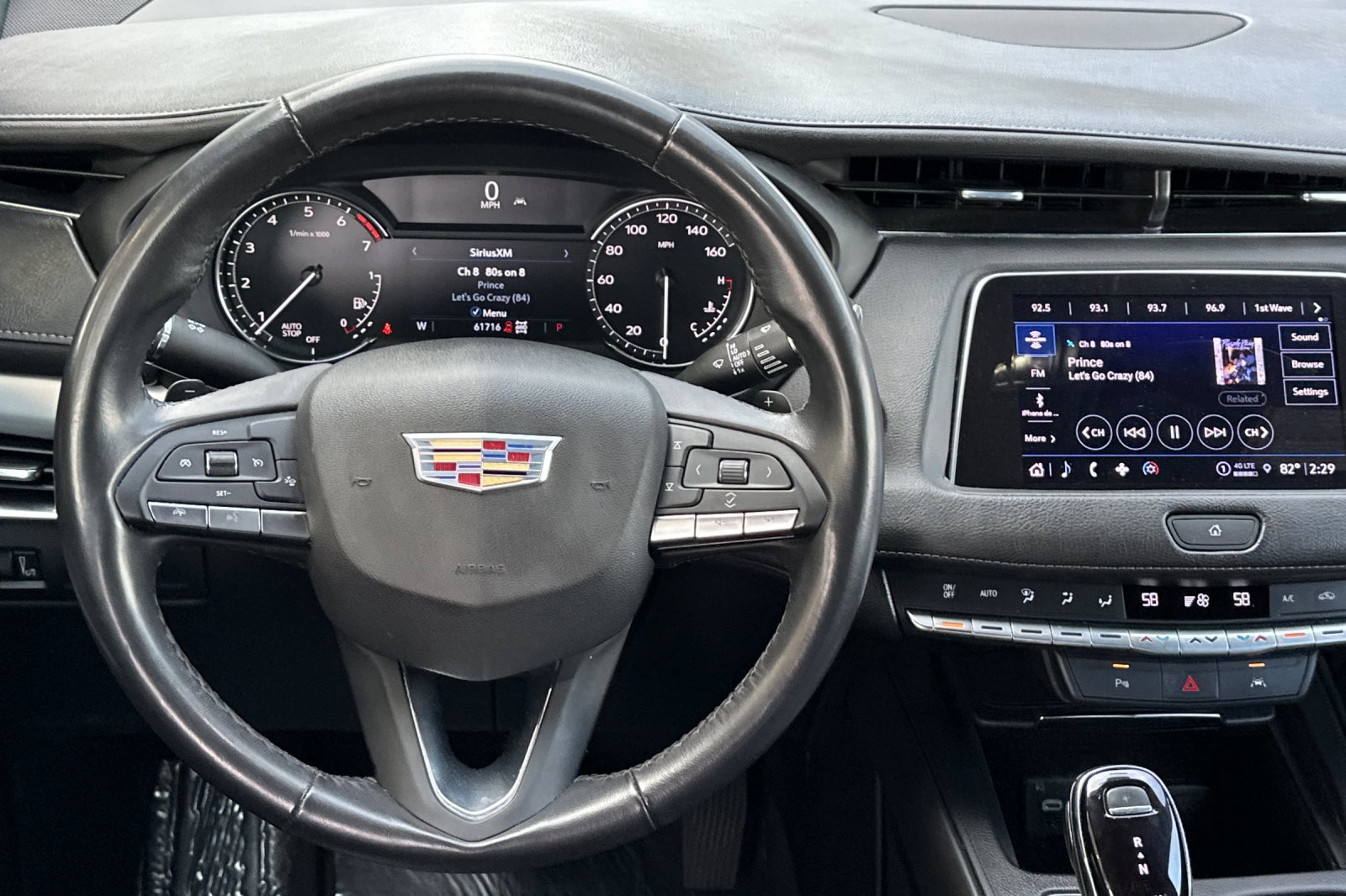 Used 2023 Cadillac XT4 Premium Luxury image 14