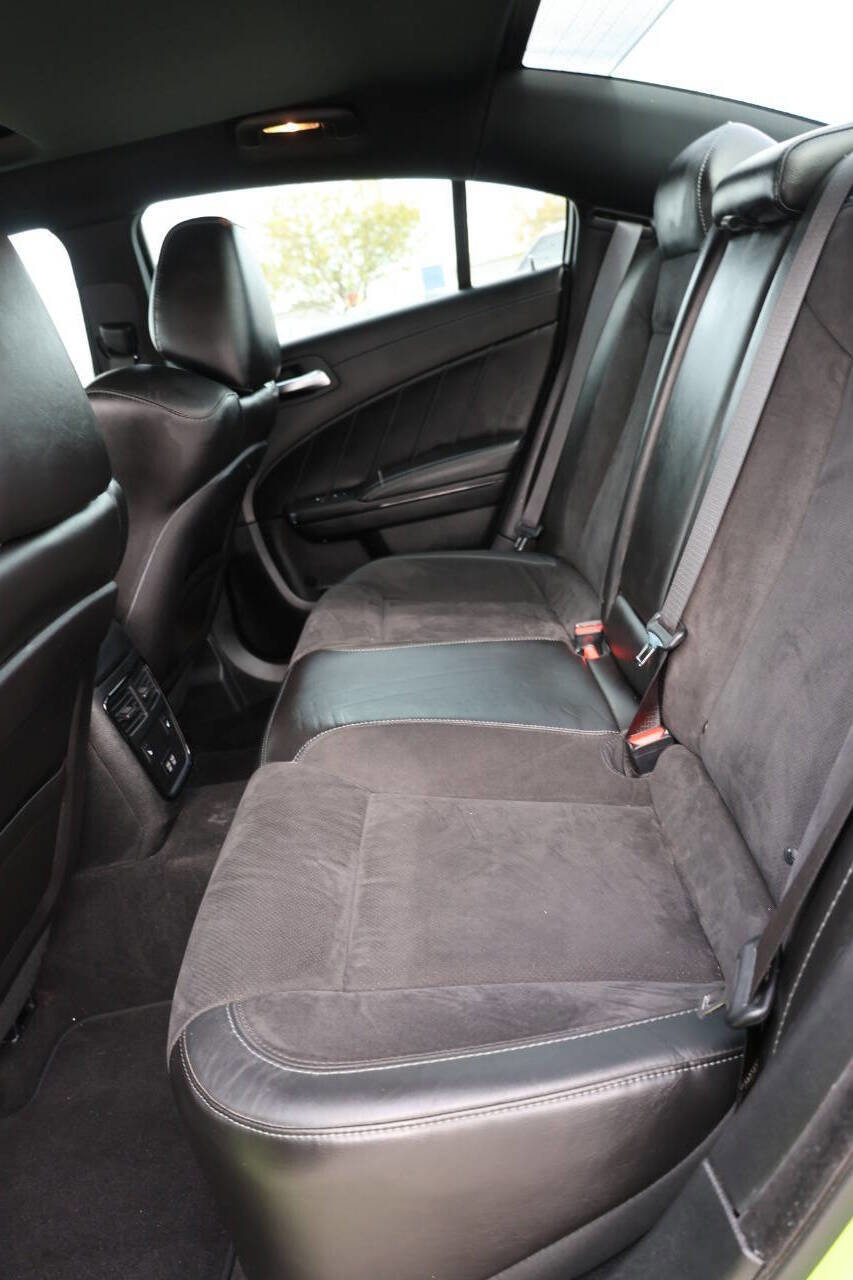 Used 2019 Dodge Charger R/T w/ Plus Group image 17
