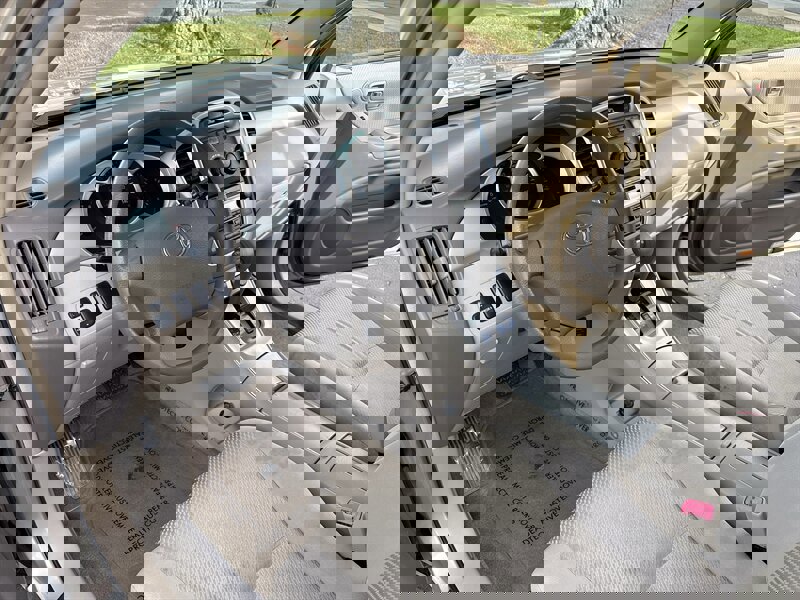 Used 2005 Toyota Highlander 2WD image 23