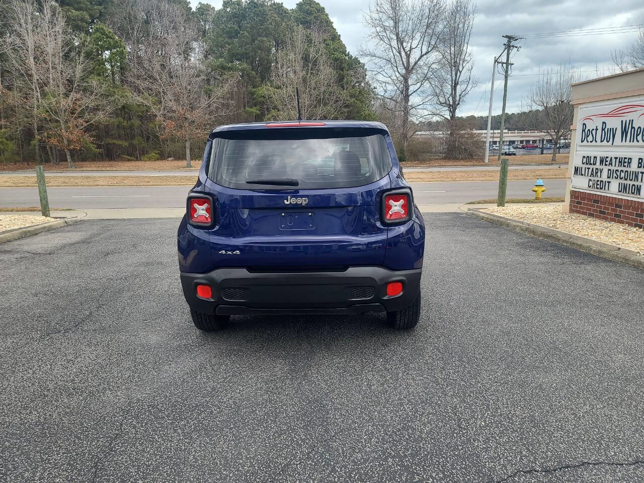 Used 2017 Jeep Renegade Sport w/ Power & Air Group AWD/4WD image 7