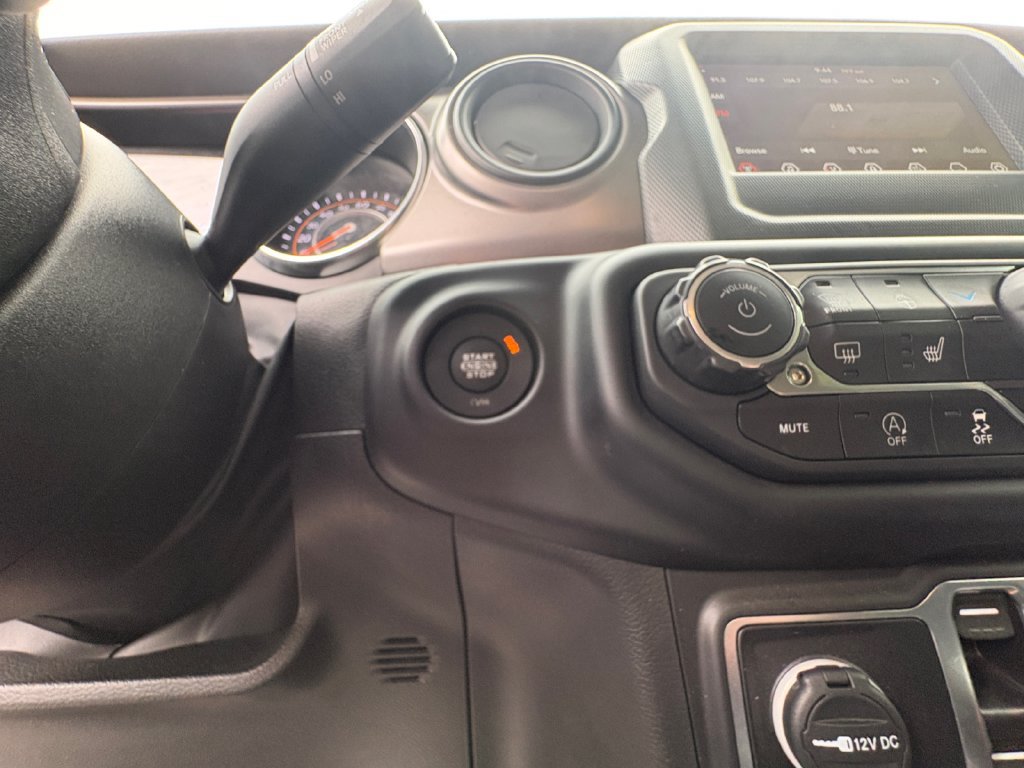 Certified 2022 Jeep Gladiator Sport AWD/4WD image 23