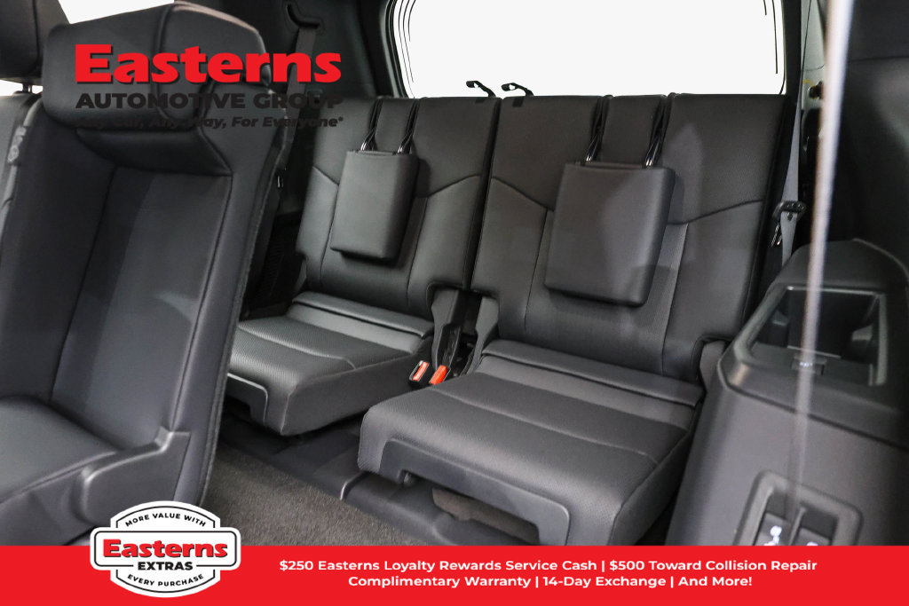 Used 2024 Lexus GX 550 w/ Cold Area Package AWD/4WD image 30