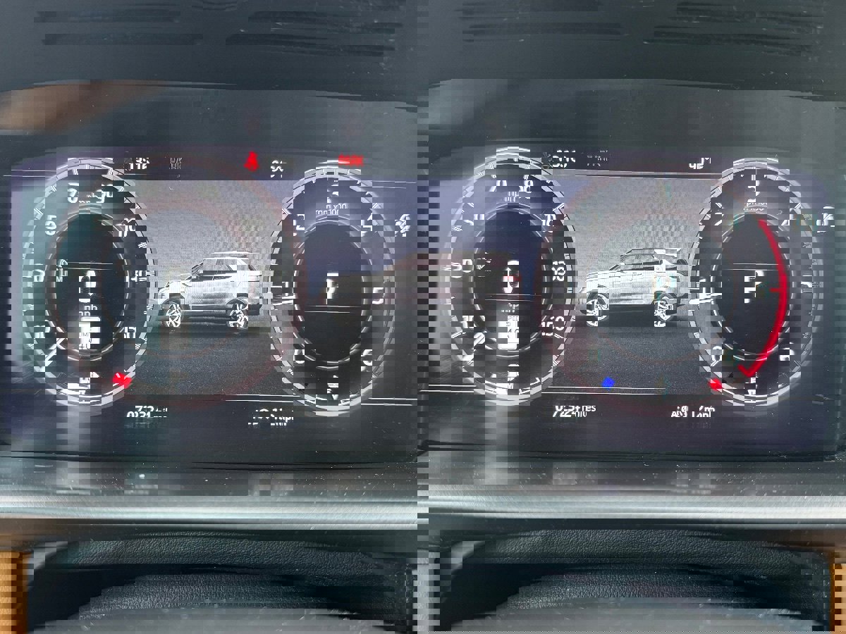 Used 2020 Land Rover Discovery HSE Luxury image 19