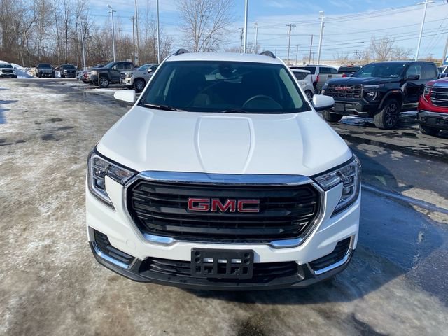 Used 2022 GMC Terrain SLE w/ Driver Convenience Package image 8