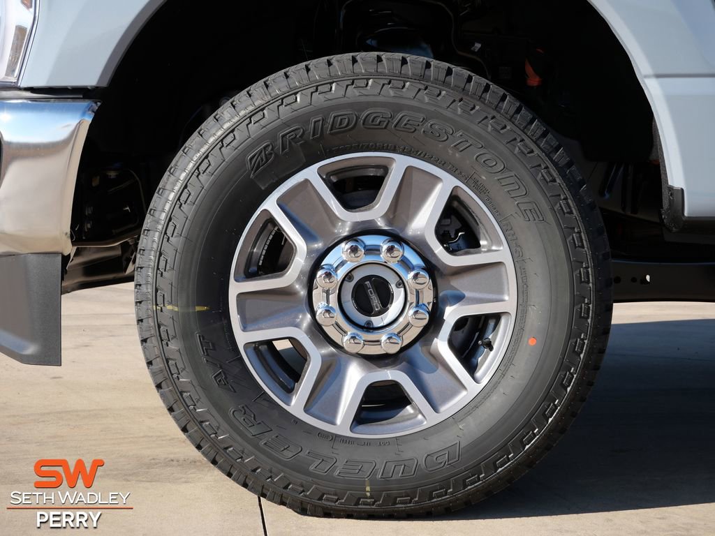 New 2026 Ford F250 Lariat w/ FX4 Off-Road Package AWD/4WD image 9