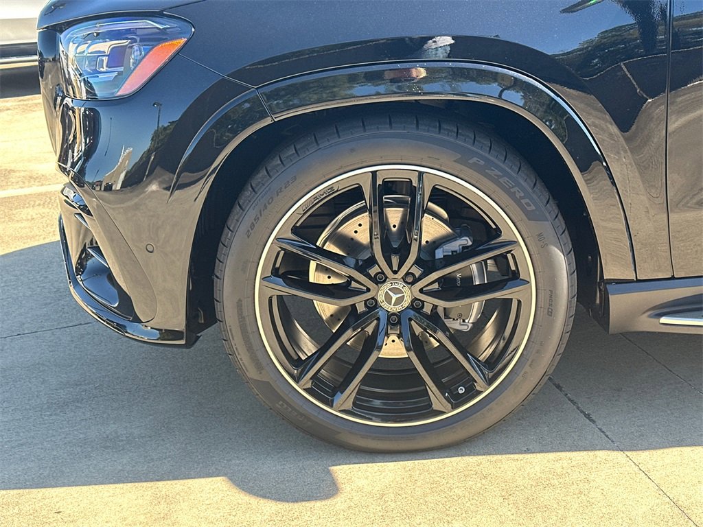 New 2026 Mercedes-Benz GLS 580 4MATIC image 13