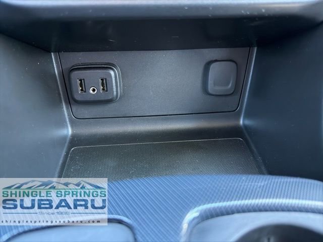 Used 2022 Chevrolet Colorado Z71 w/ Z71 Midnight Edition image 49