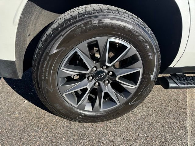 Used 2023 Chevrolet Tahoe Z71 w/ Z71 Off-Road Package image 16