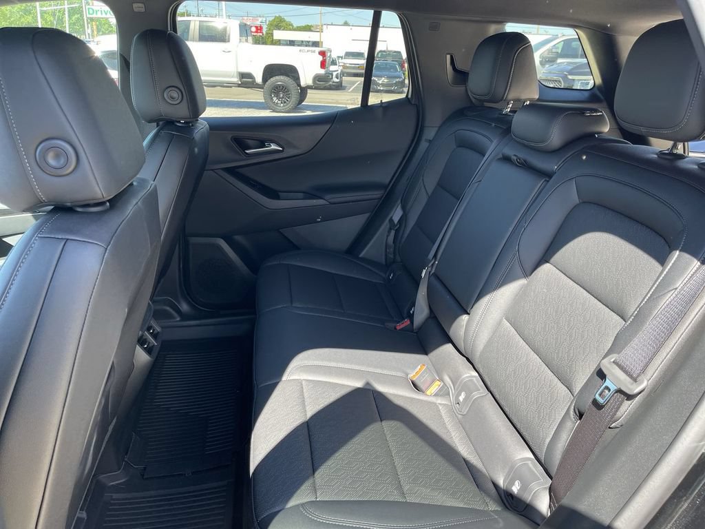 New 2026 Chevrolet Equinox LT w/ Convenience Package II FWD image 20