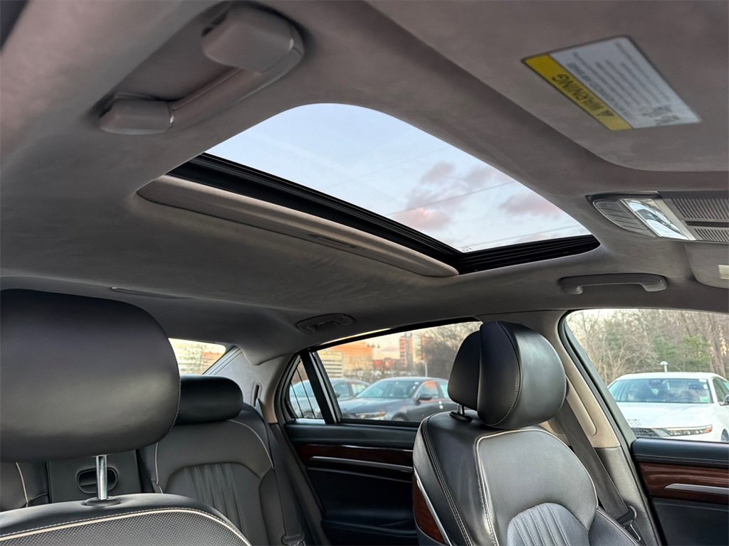 Used 2019 Genesis G90 3.3T Premium image 12