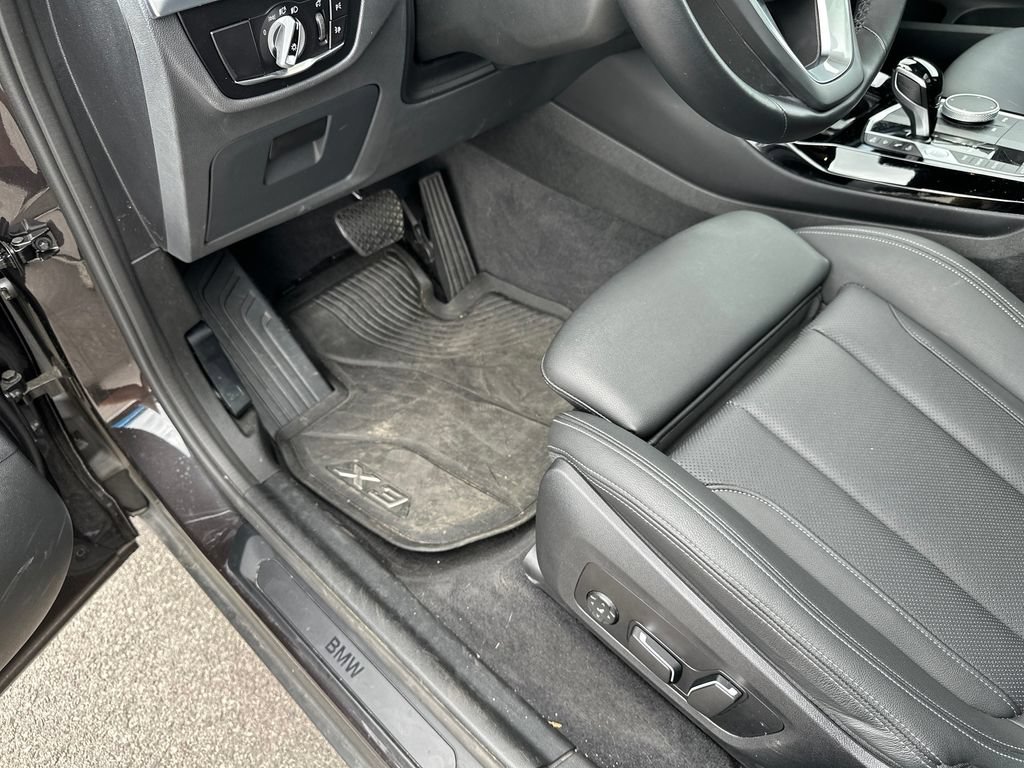Used 2024 BMW X3 sDrive30i w/ Convenience Package w/ZPA RWD image 18