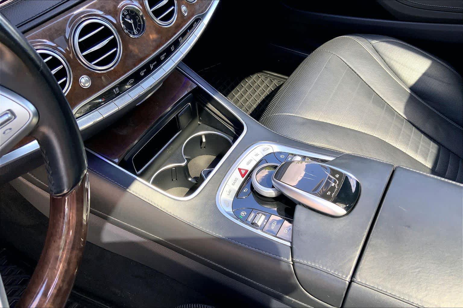 Used 2019 Mercedes-Benz S 560 4MATIC Sedan image 17
