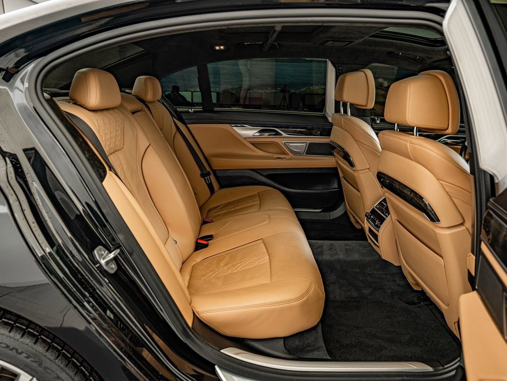 Used 2018 BMW 750i 750i image 34