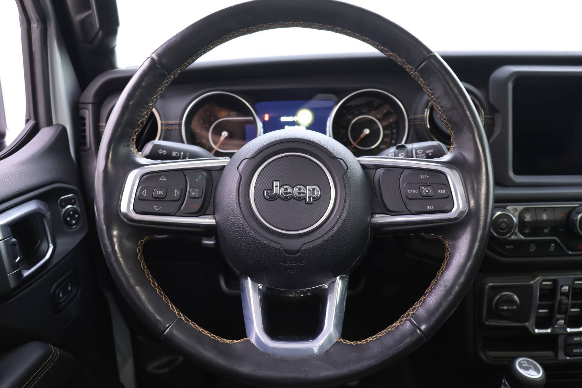 Used 2023 Jeep Wrangler Altitude image 13