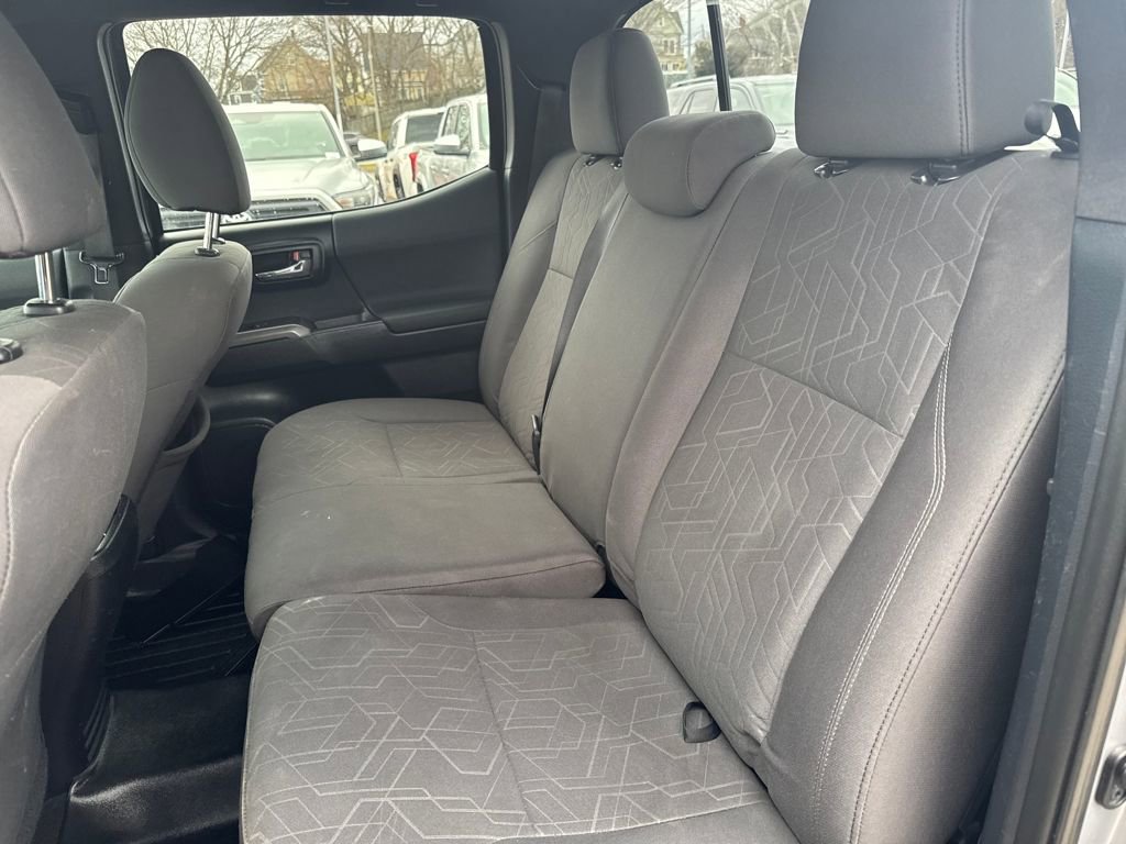 Used 2016 Toyota Tacoma TRD Off-Road w/ Towing Package image 37