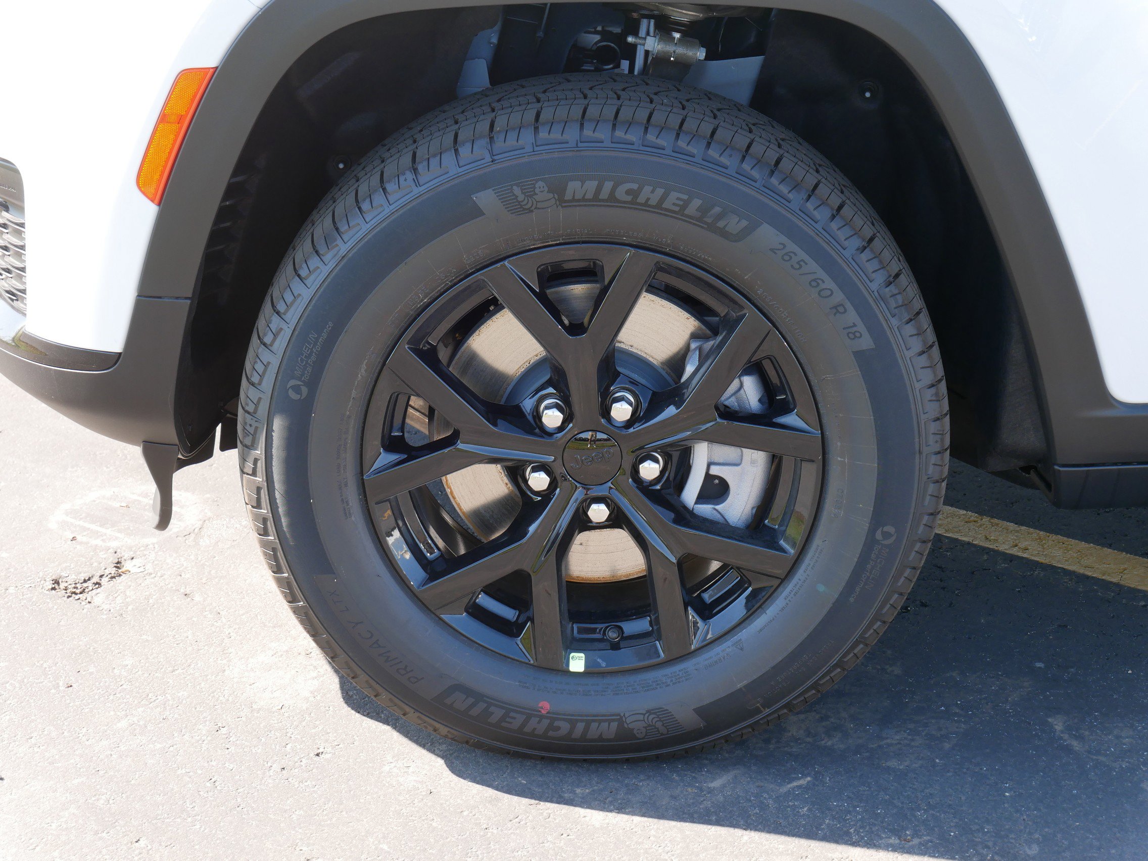 New 2025 Jeep Grand Cherokee L Altitude image 4