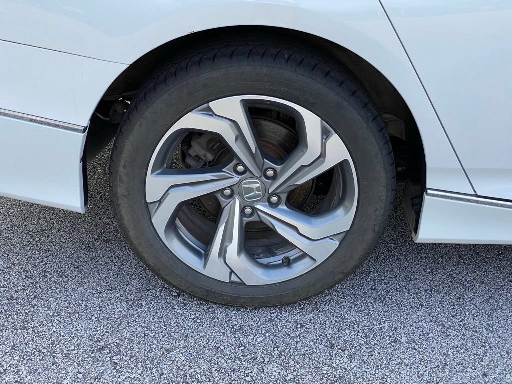 Used 2018 Honda Accord EX image 7