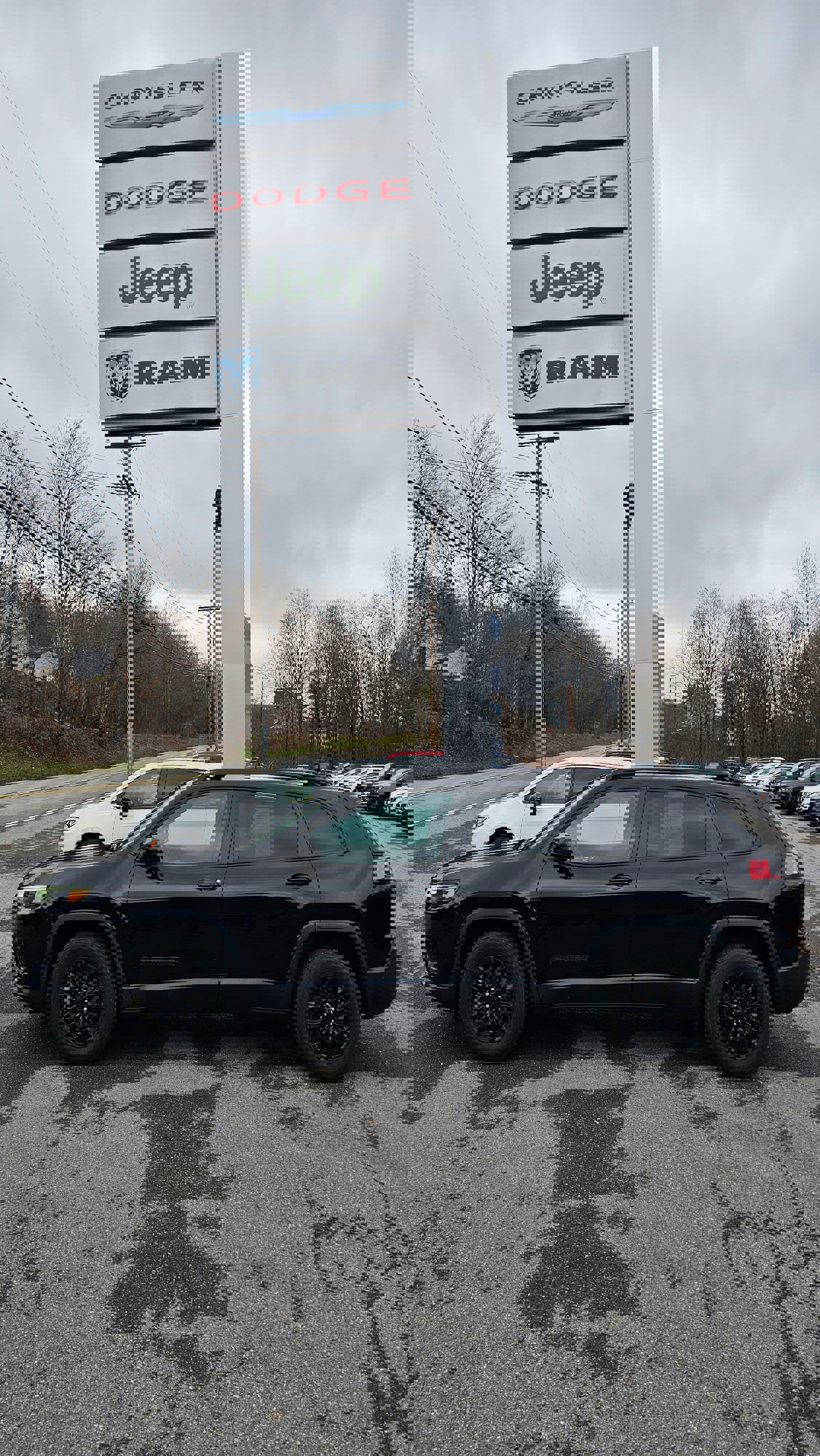 Used 2023 Jeep Cherokee Altitude Lux image 26