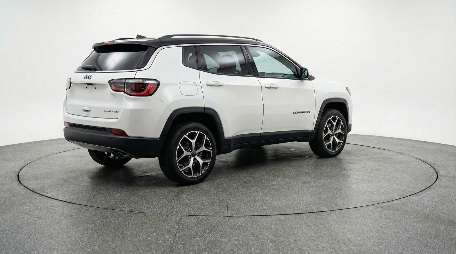 Used 2025 Jeep Compass Limited image 9