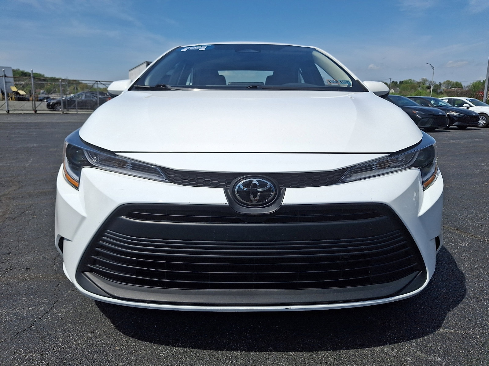 Used 2024 Toyota Corolla LE FWD image 2