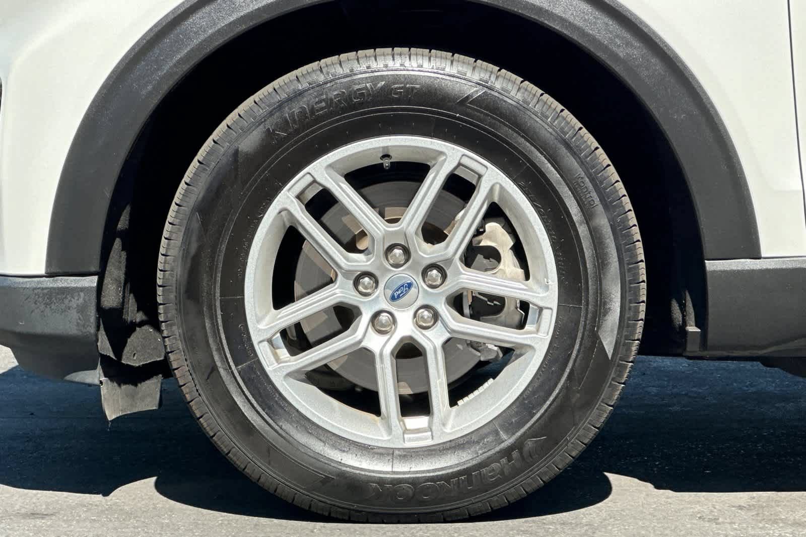 Certified 2025 Ford Explorer Active w/ Active Comfort Package RWD image 28