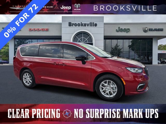 New 2026 Chrysler Pacifica Select