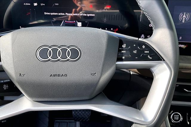 Used 2025 Audi Q5 Premium w/ Convenience Package image 12