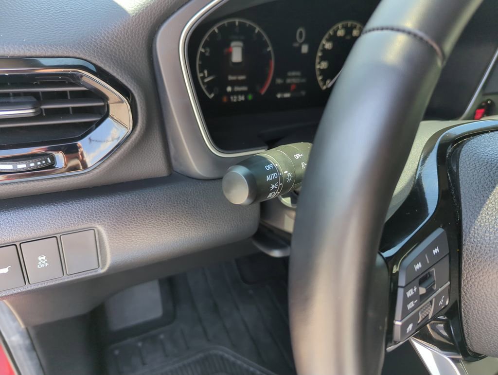 Used 2025 Honda Pilot Touring image 21