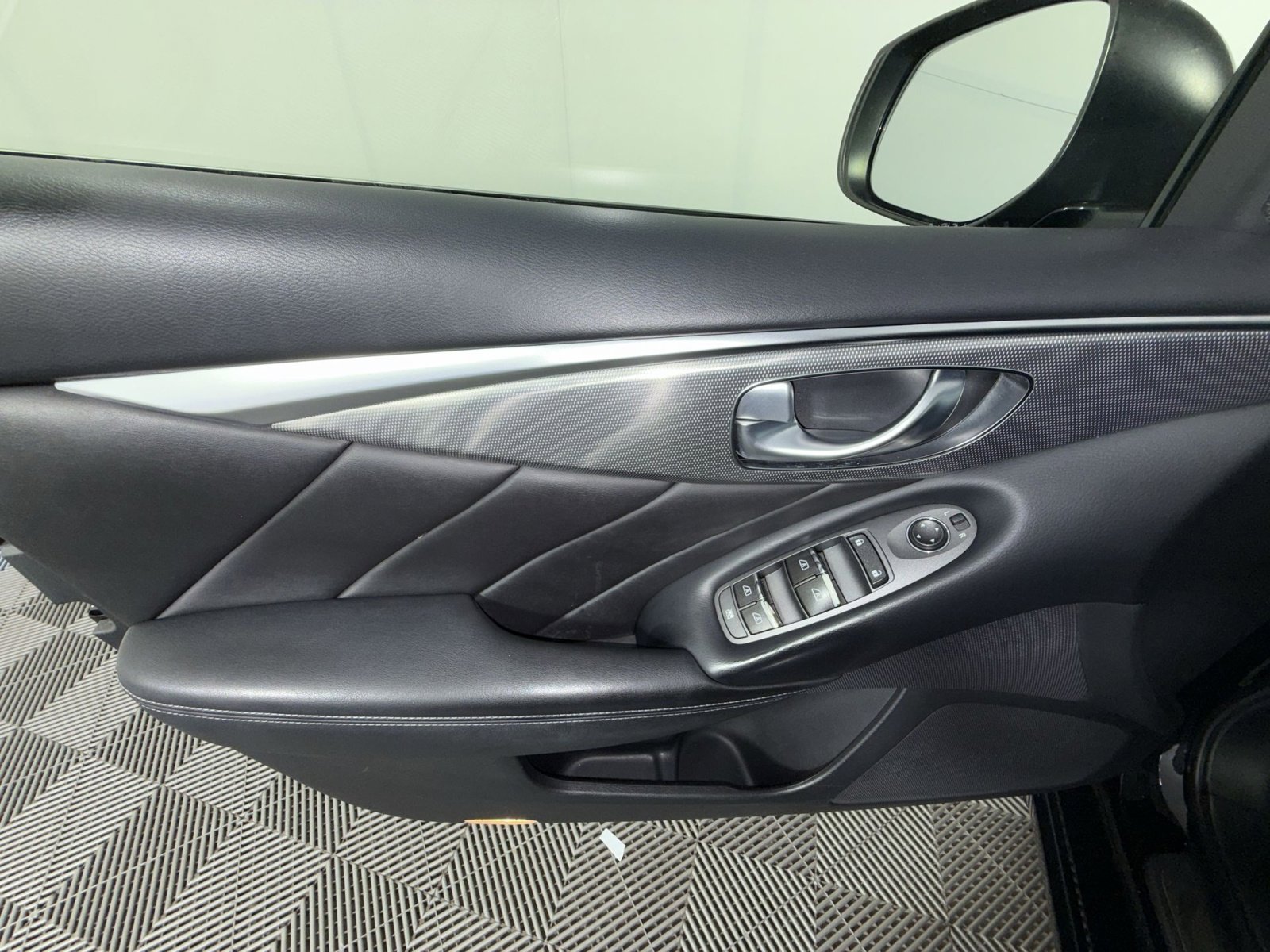 Used 2018 INFINITI Q50 Sport AWD/4WD image 15
