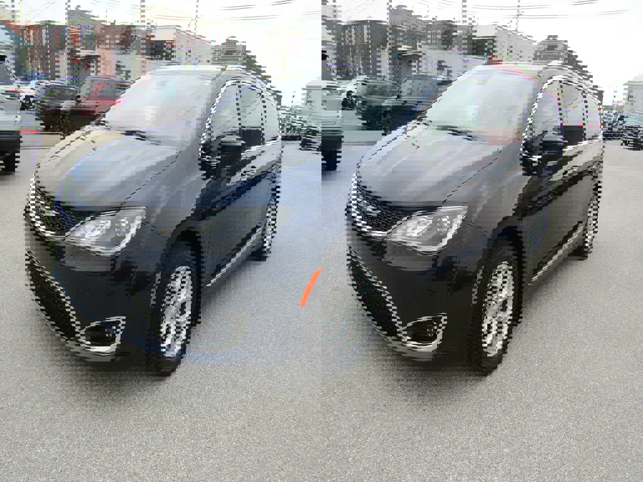 Used 2019 Chrysler Pacifica Touring-L Plus w/ Advanced Safetytec Group image 7