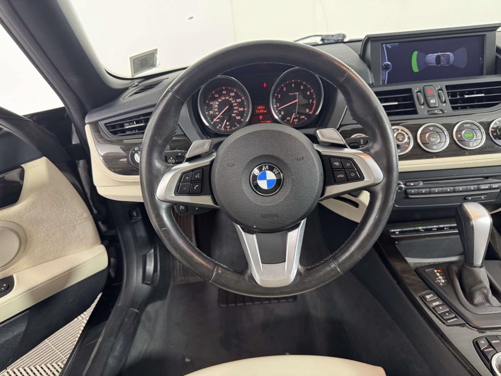 Used 2009 BMW Z4 sDrive30i RWD image 20