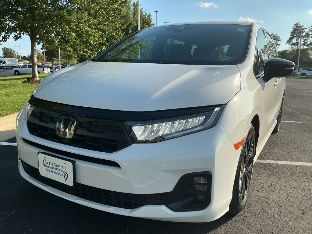 Used 2025 Honda Odyssey Sport-L image 4