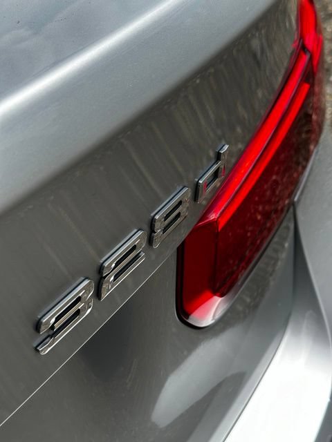 Used 2018 BMW 328d Sedan w/ Premium Package RWD image 28