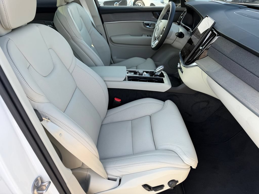 New 2026 Volvo XC90 B6 Ultra AWD/4WD image 9