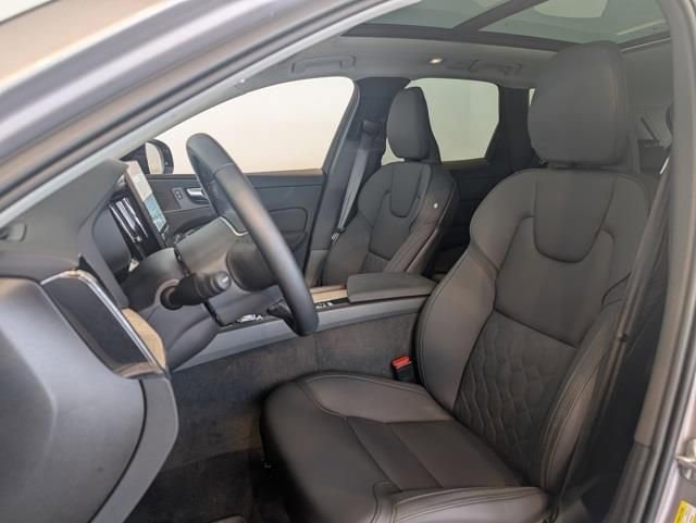 Used 2026 Volvo XC60 B5 Core w/ Climate Package image 13