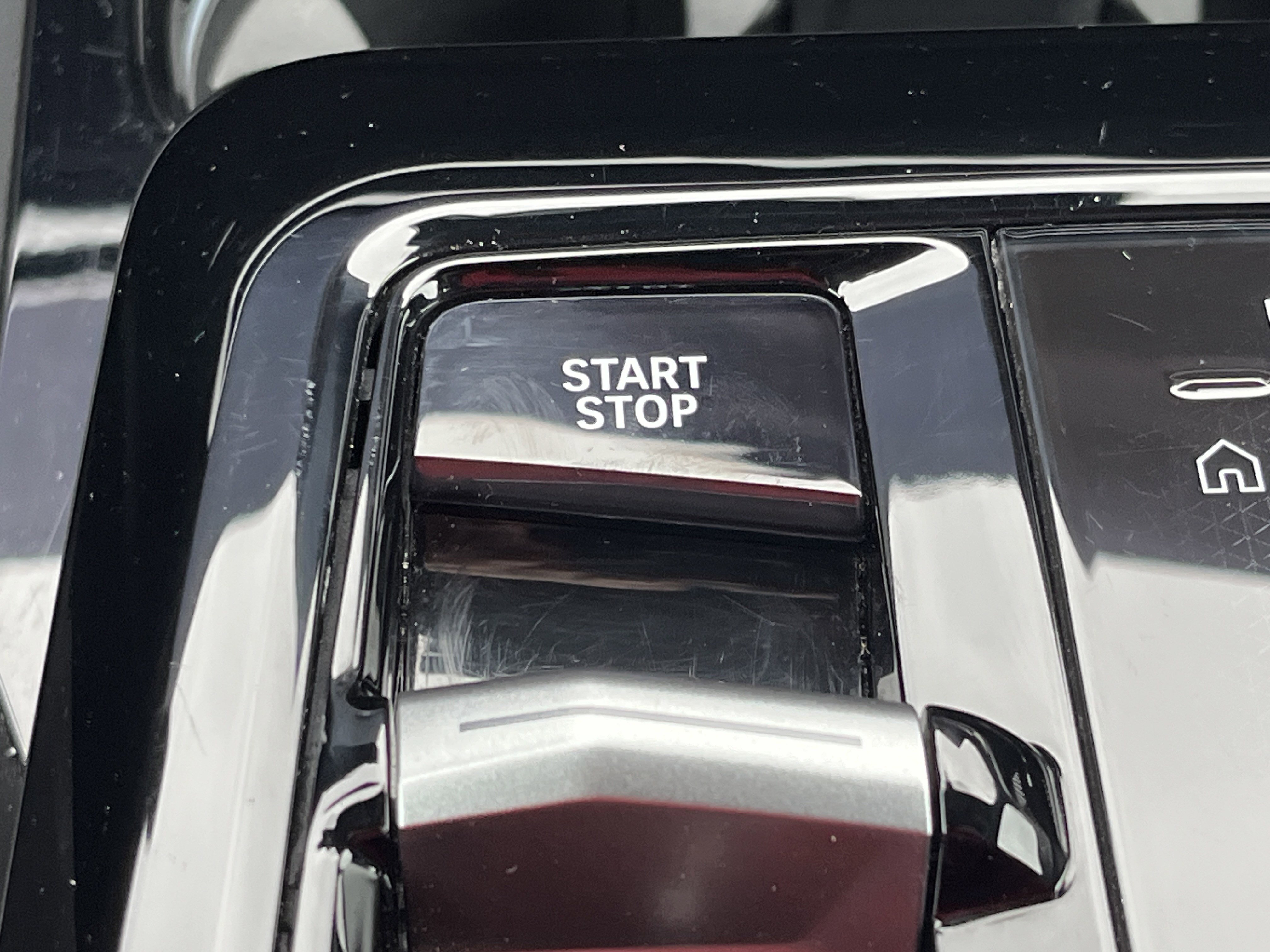 Used 2025 BMW i5 eDrive40i image 9