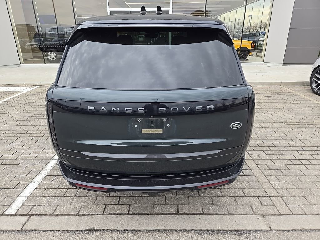 Used 2023 Land Rover Range Rover SE image 6