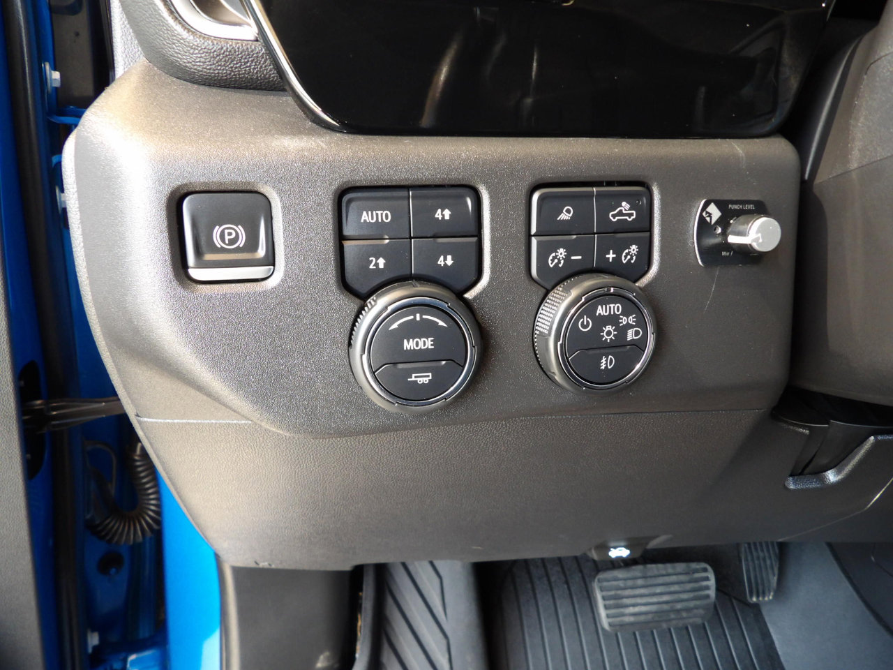 Used 2022 Chevrolet Silverado 1500 LT Trail Boss w/ LT Trail Boss Premium Package image 26