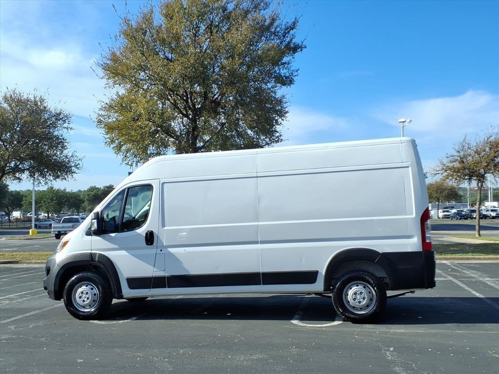 Used 2024 RAM ProMaster 2500 w/ Convenience Group FWD image 10
