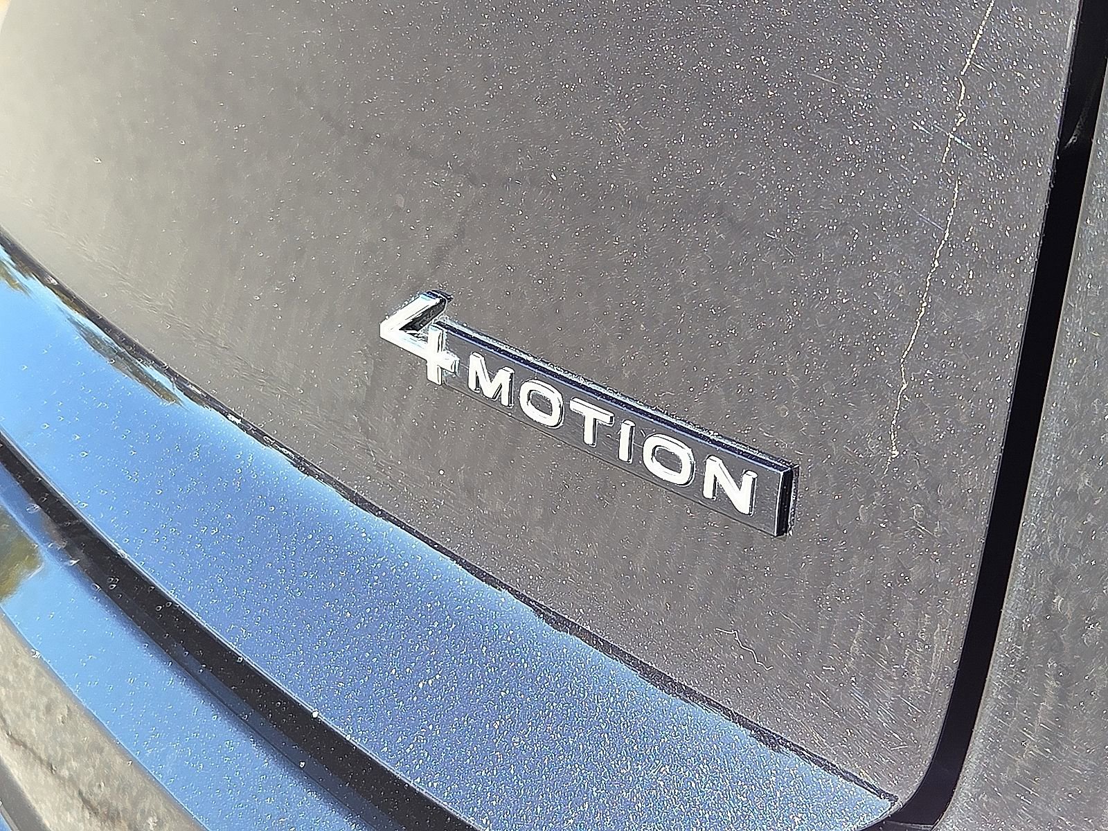 Used 2023 Volkswagen Atlas Cross Sport SEL Premium R-Line image 8