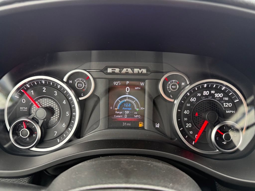 New 2026 RAM 1500 Express AWD/4WD image 32