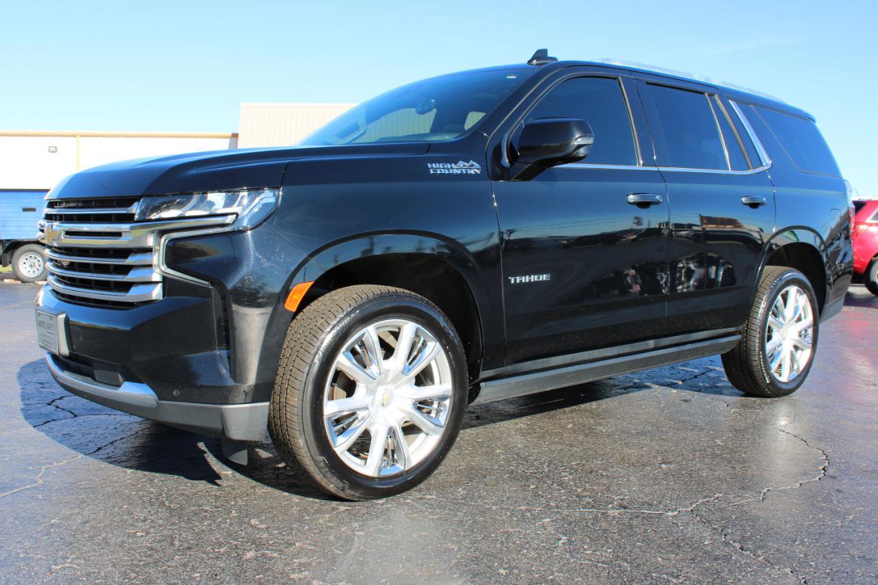Used 2021 Chevrolet Tahoe High Country w/ Premium Package image 16