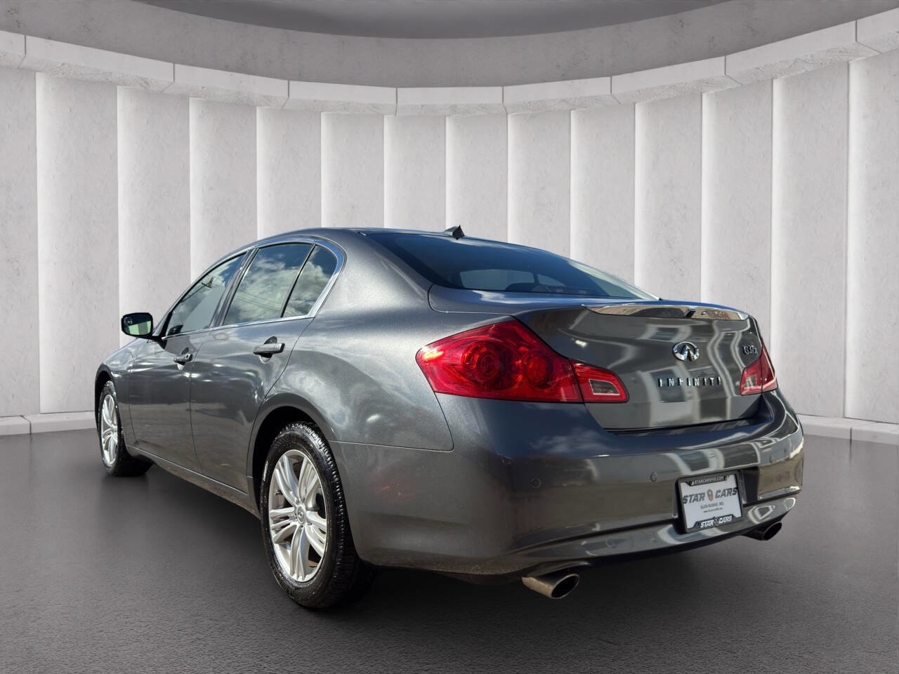 Used 2013 INFINITI G37 x Sedan w/ Premium Pkg image 3