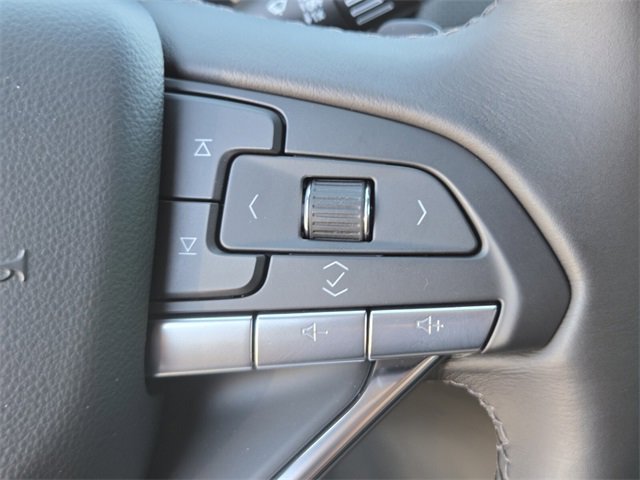 New 2025 Cadillac XT6 Luxury image 23